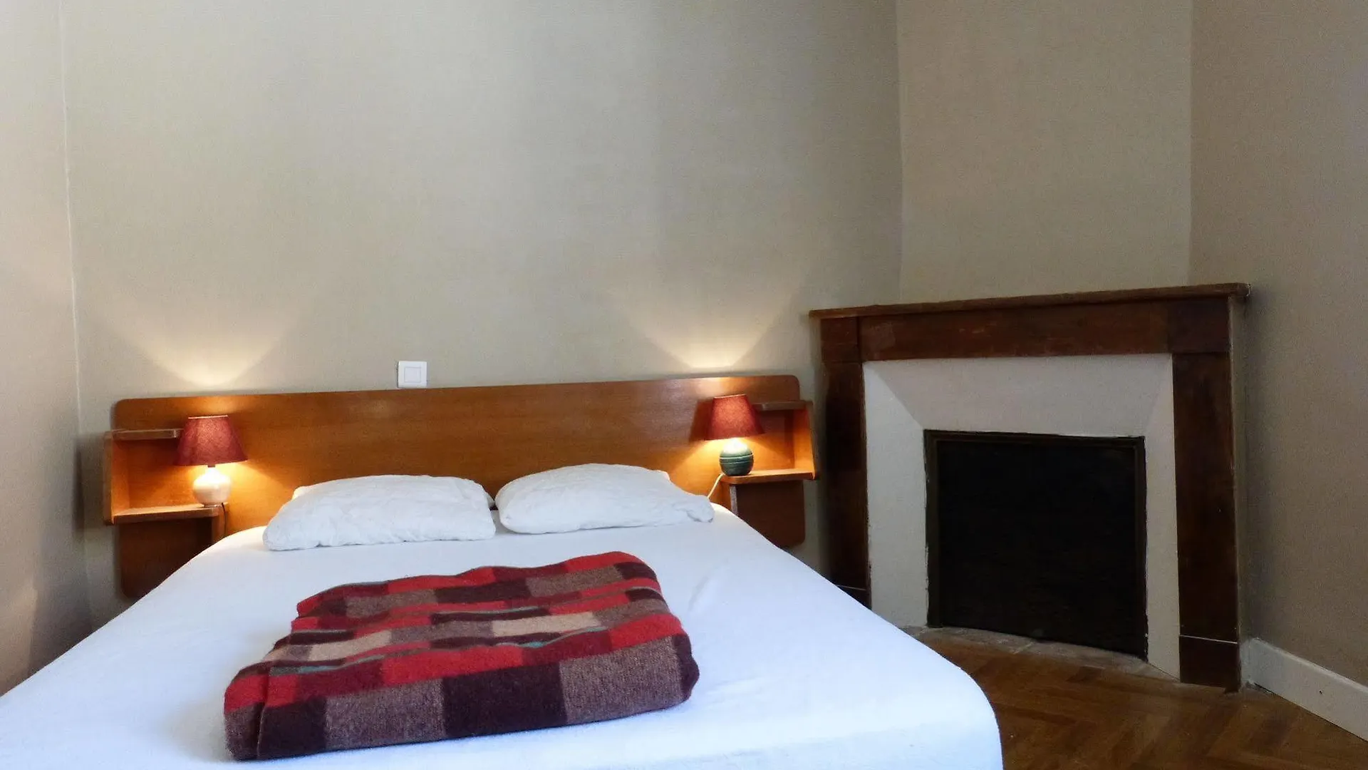 Le Refuge Du Cele Hotel Cabrerets Kro